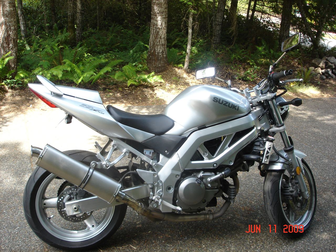 [http://www.massassi.com/etc/sv650/DSC05356.jpg]